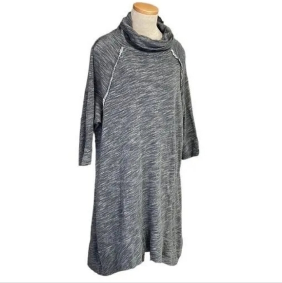 FP Beach Sweater Dress Turtleneck Long Sleeve Midi Grey Size One Body (EUC) - Picture 2 of 11